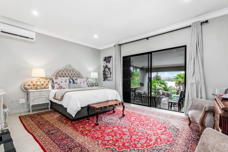 Fair Glen Double Room with Pool View