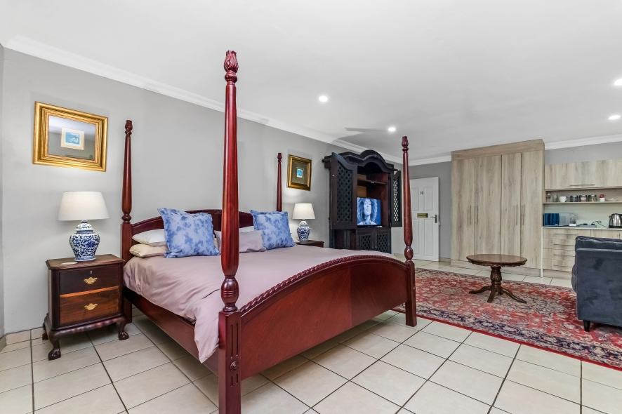 Fair Glen Deluxe King Studio