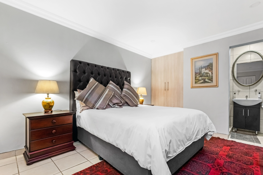 Fair Glen Deluxe King Studio