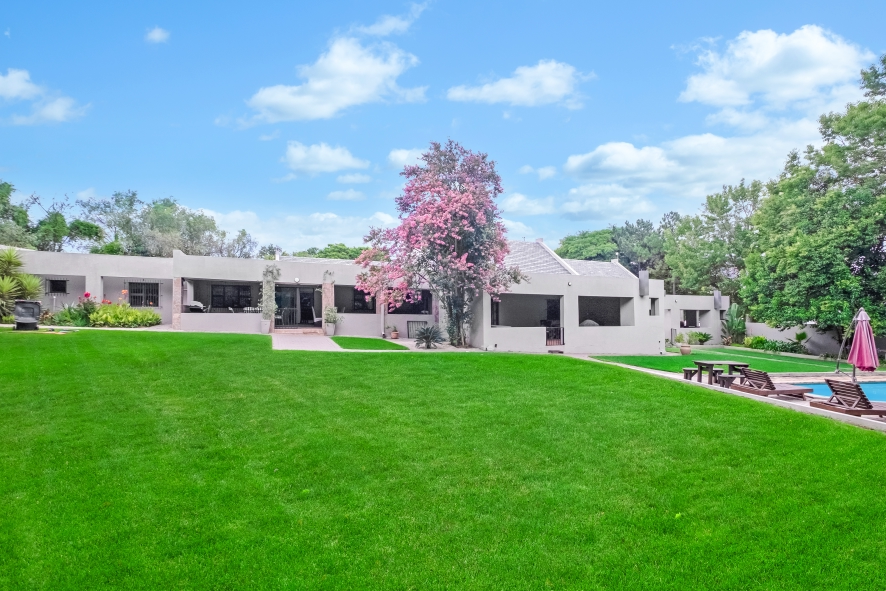 Fair Glen Cottage Pool